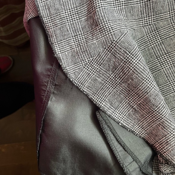 Elegant linen skirt with lining. - Picture 2 of 4